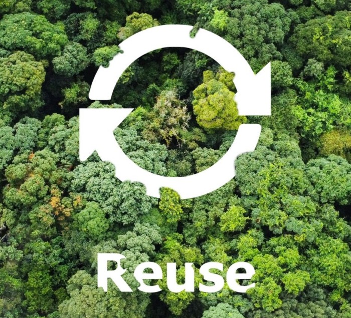 Stainless steel filter elements can be easily cleaned, sterilized, and reused